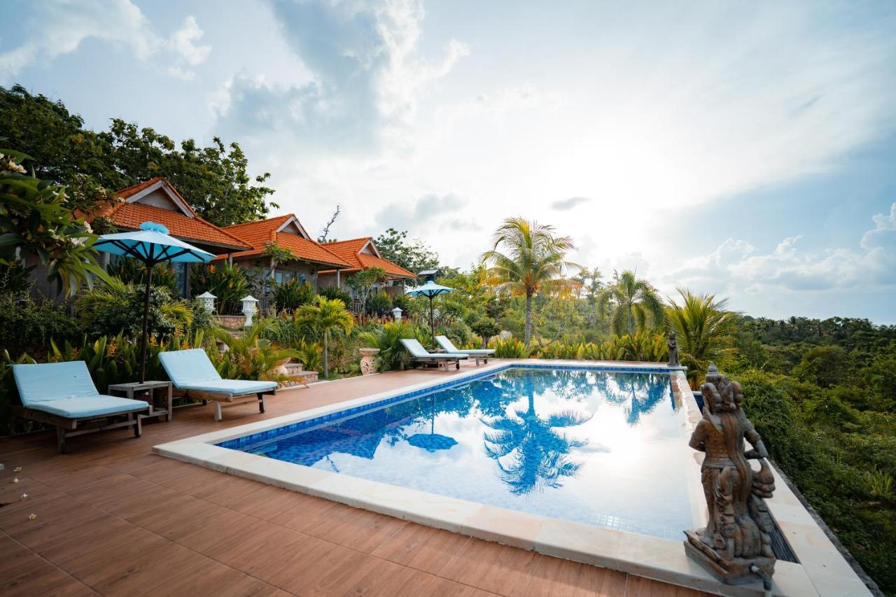 Hotel Gara Gara Sea View Batununggul Exterior foto